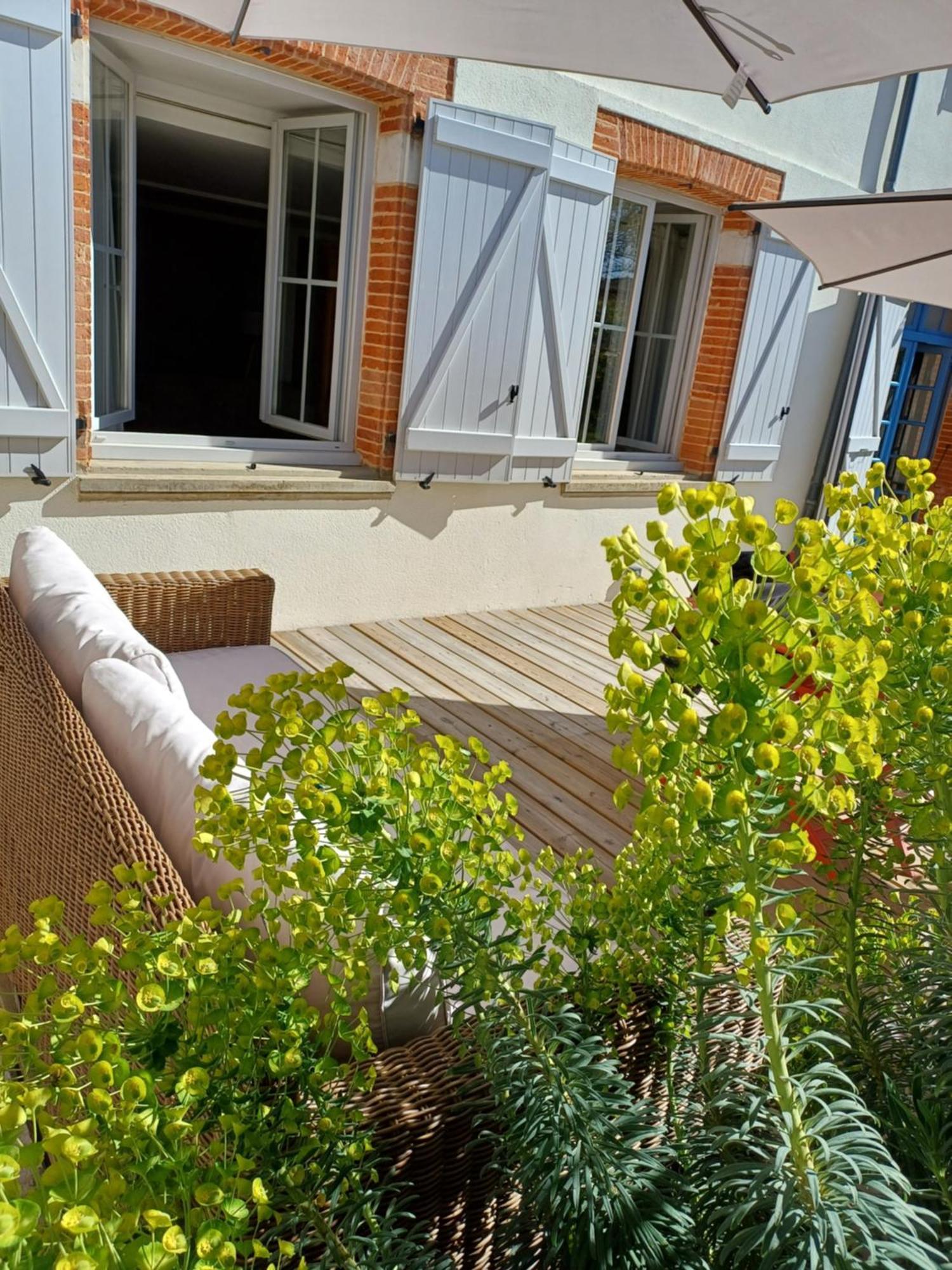 Le Relais De Lezat Hotell Exteriör bild